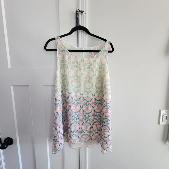 CAbi Multicolor Sleeveless Blouse - Picture 5 of 5